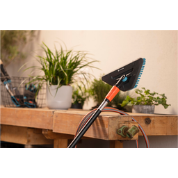 Gardena Cleansystem vodna krtača hard flex